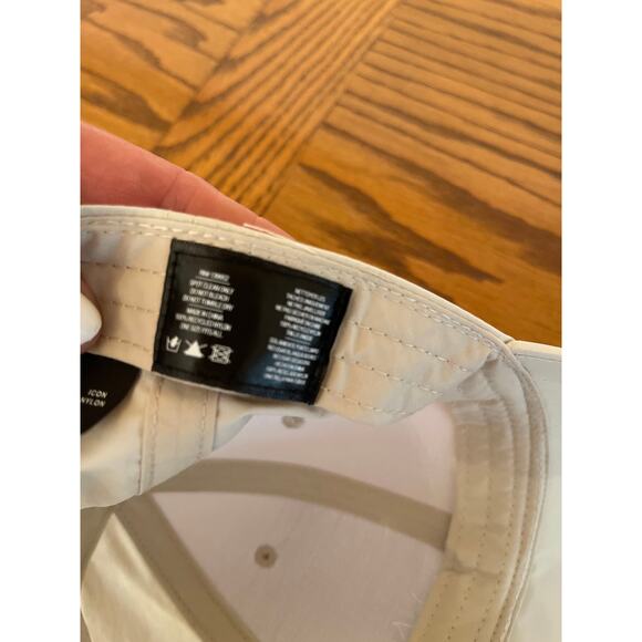 Lifetime fitness snapback hat - Picture 5 of 6